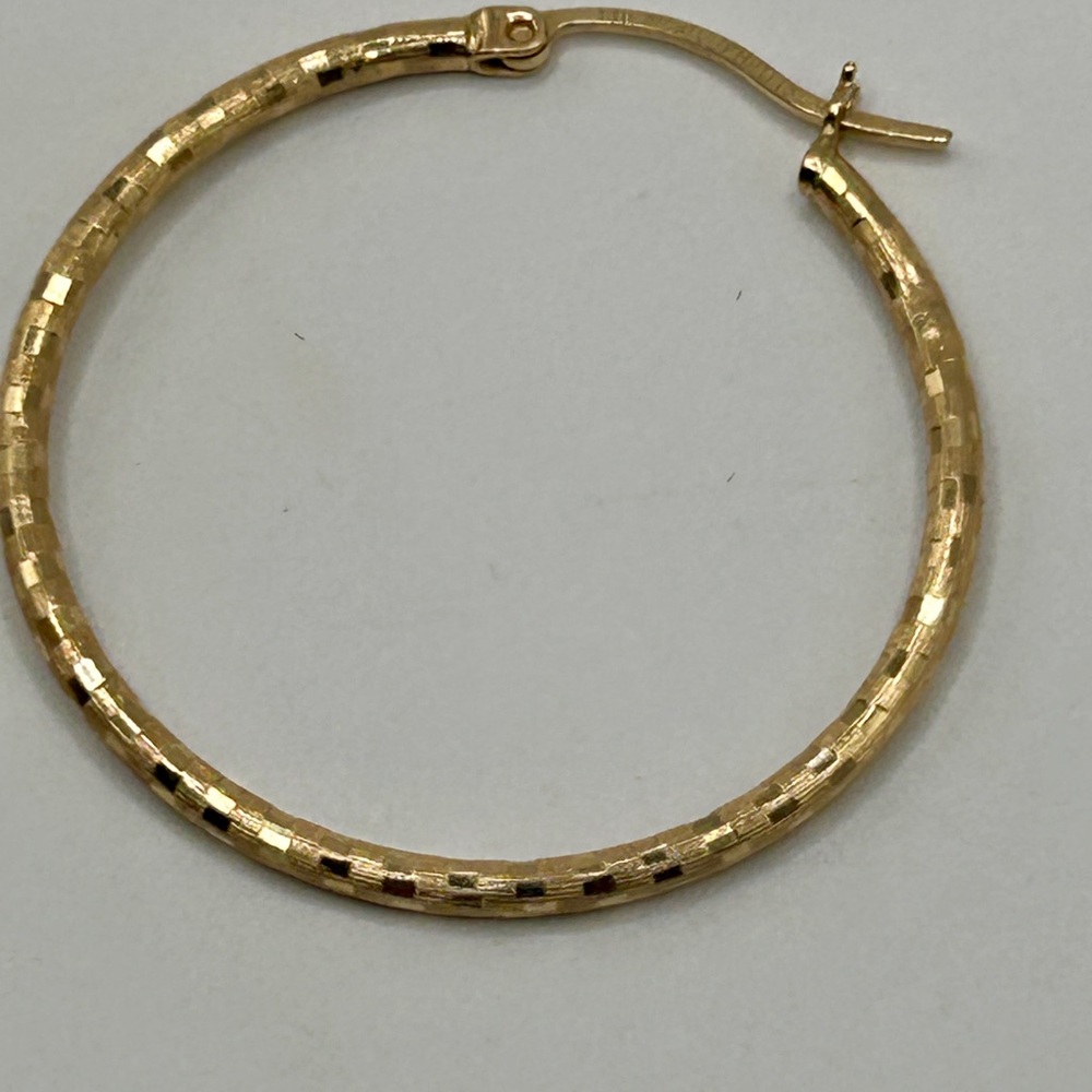 NWT 14k Solid Gold Hoop Die Cut Earrings - Picture 10 of 12
